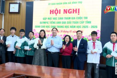 GẶP MẶT HỌC SINH THAM GIA CUỘC THI OLYMPIC TIẾNG ANH QUA GIẢI TOÁN CẤP TỈNH NĂM HỌC 2025-2026